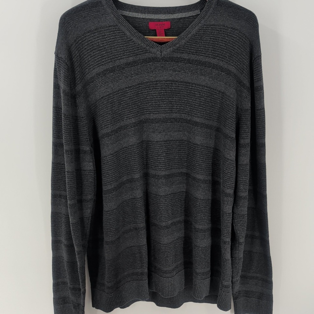 Alfani Winterwear Slim Fit Ribbed V-Neck Striped Pullover Sweater Gray Black 2XL